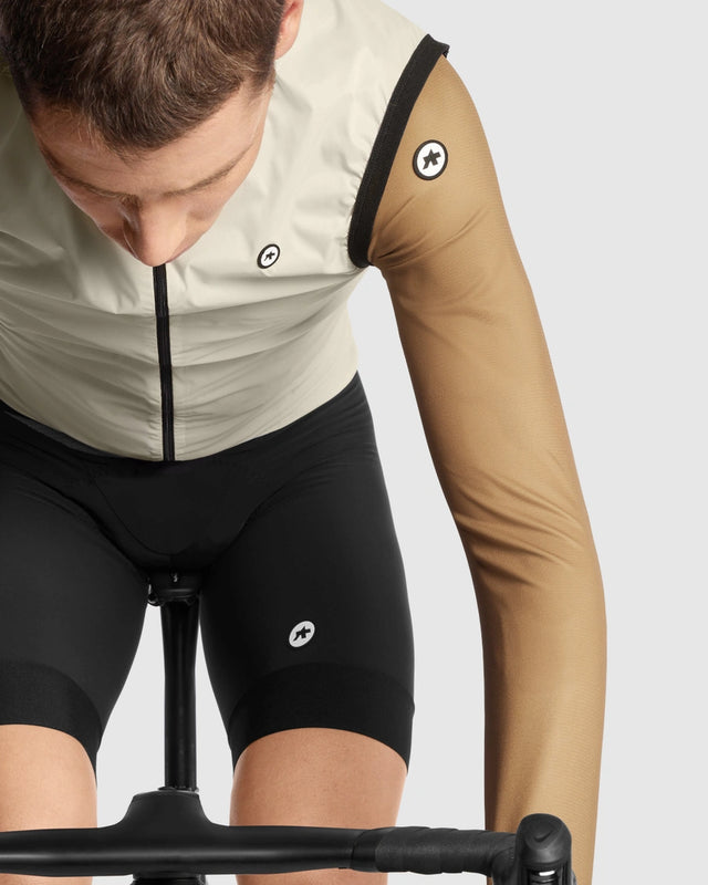 Assos Mille GT C2 Wind Vest - Moon Sand