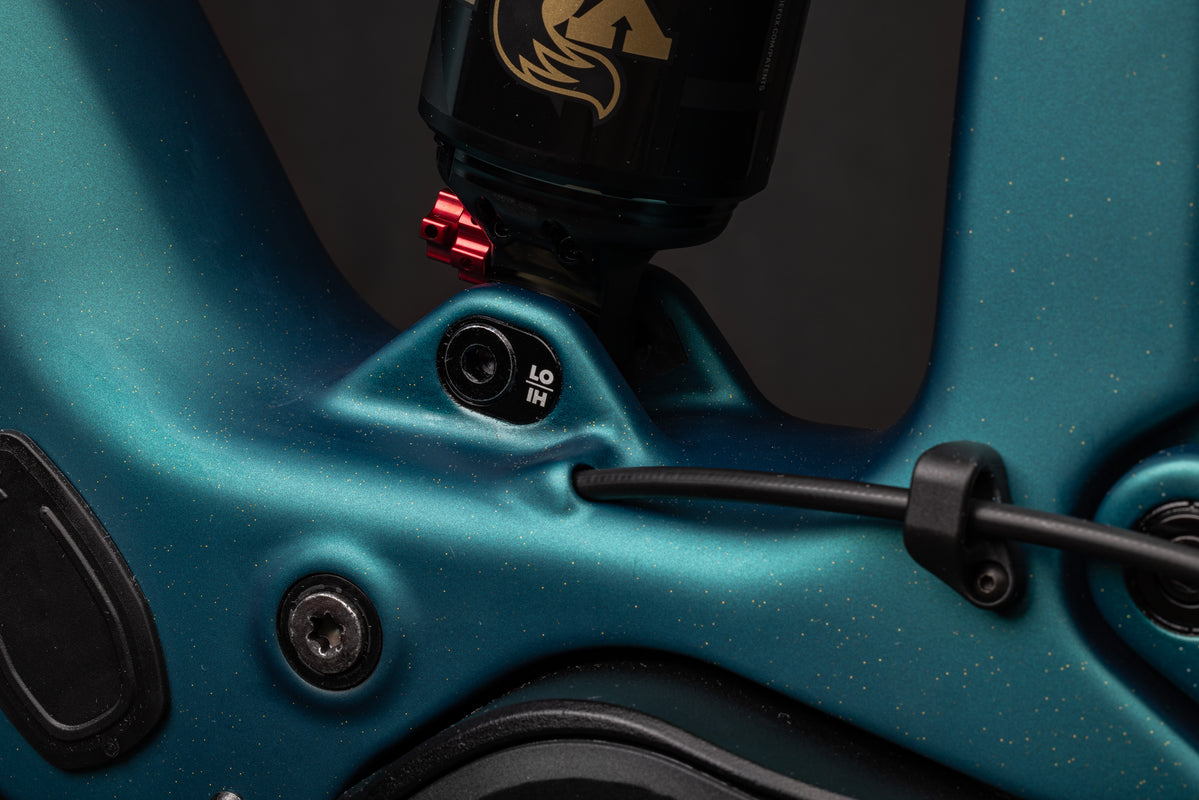 Santa Cruz Bullit - Bosch CX - Carbon C - SRAM 70  - Matte Teal Sparkle