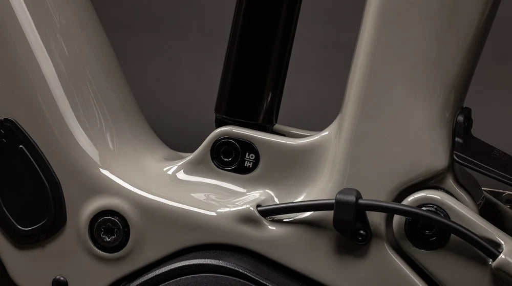 Santa Cruz Vala Electric Bike - S Build - Midnight Green